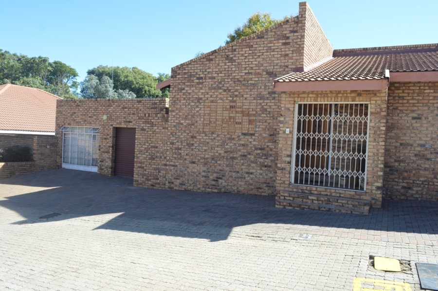 3 Bedroom Property for Sale in Wilkoppies North West